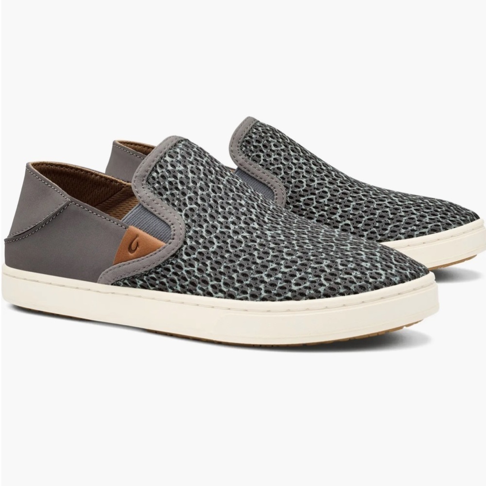 OLUKAI Pehuea Pa'i Convertible Sneaker size Women’s 8